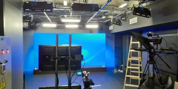 band news comerciall iluminação