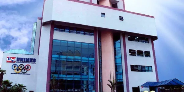 unimes-arara-comerciall